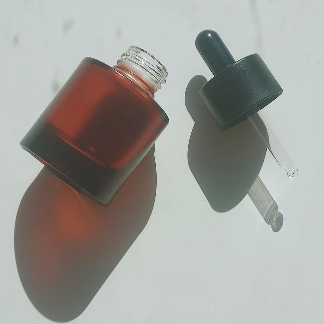 Wide Amber Glass Bottle 1 oz for Esthetician Skincare - Ataliene Private Label