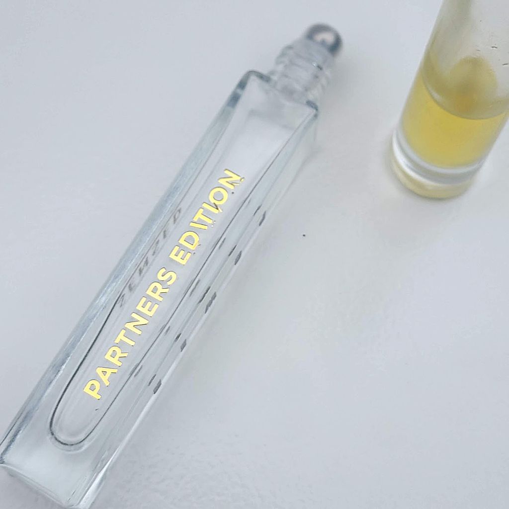 R11: Roller Ball - Clear Glass - Tall Rectangle - with Black Cap - Ataliene Skincare Private Label