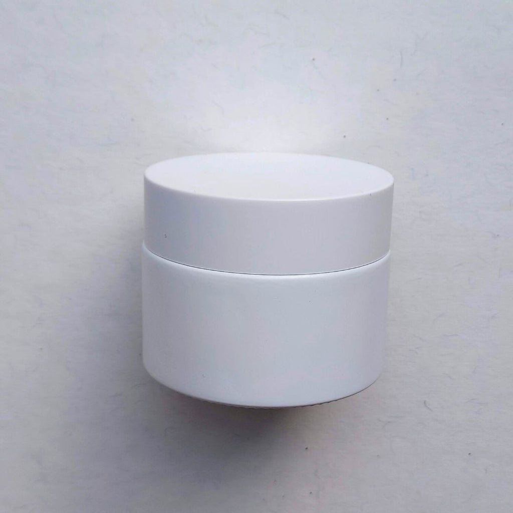 J8: Round - White Glass Jar with White Lid - Ataliene Skincare Private Label
