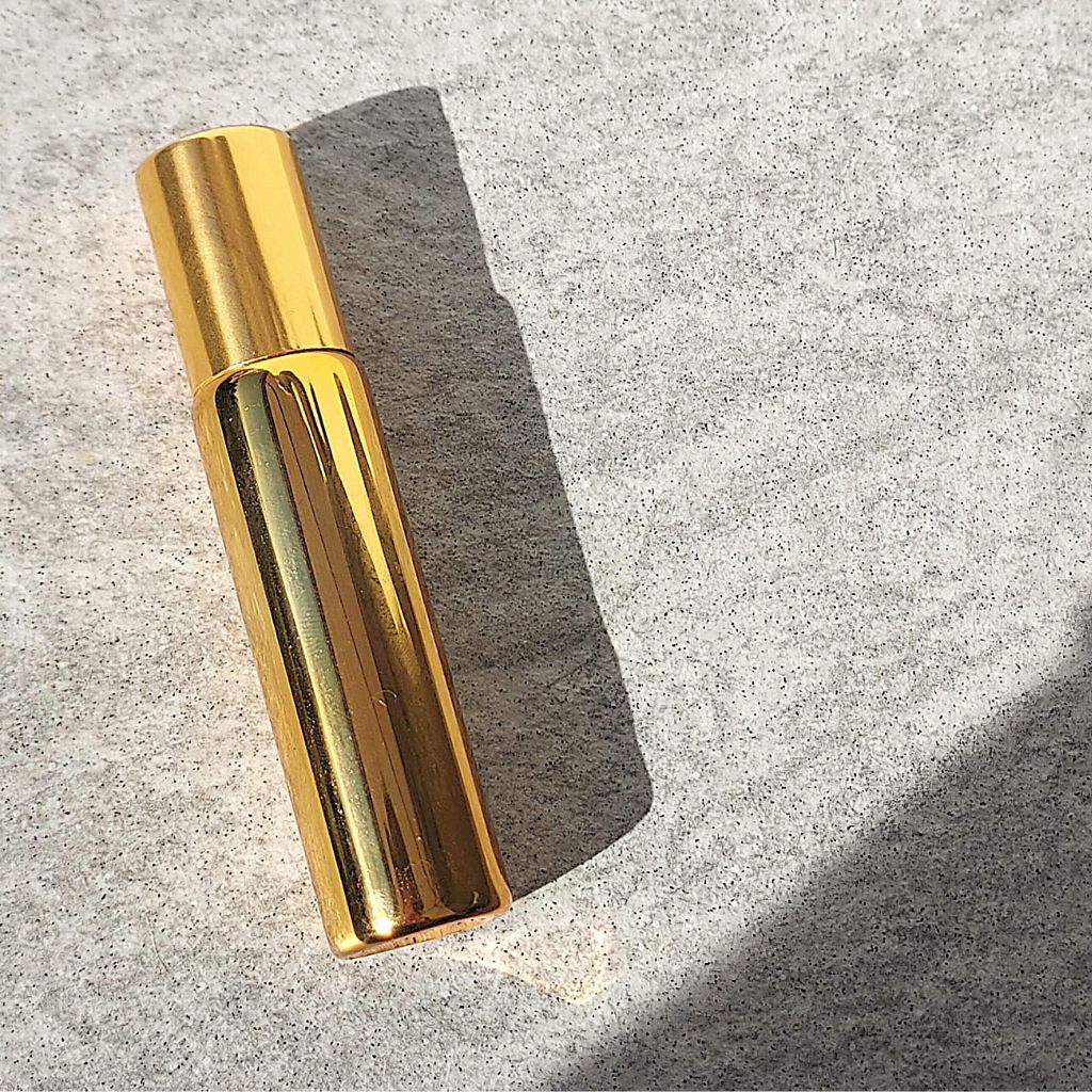 R3: Roller Ball - Gold Glass with Gold Cap - 10ml - Ataliene Skincare Private Label