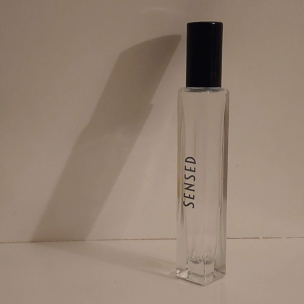 R11: Roller Ball - Clear Glass - Tall Rectangle - with Black Cap - Ataliene Skincare Private Label